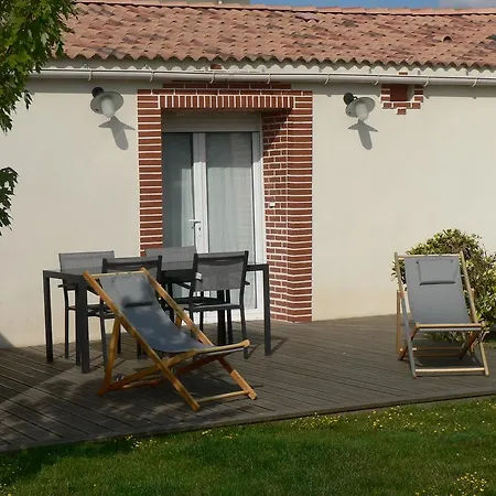 La Mariennaye Villa Beaurepaire  Exterior photo